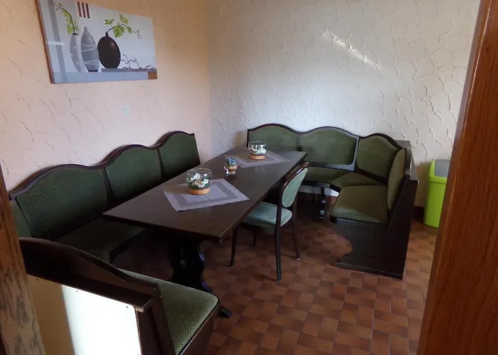 Отель Sauerland-hotel Essentho